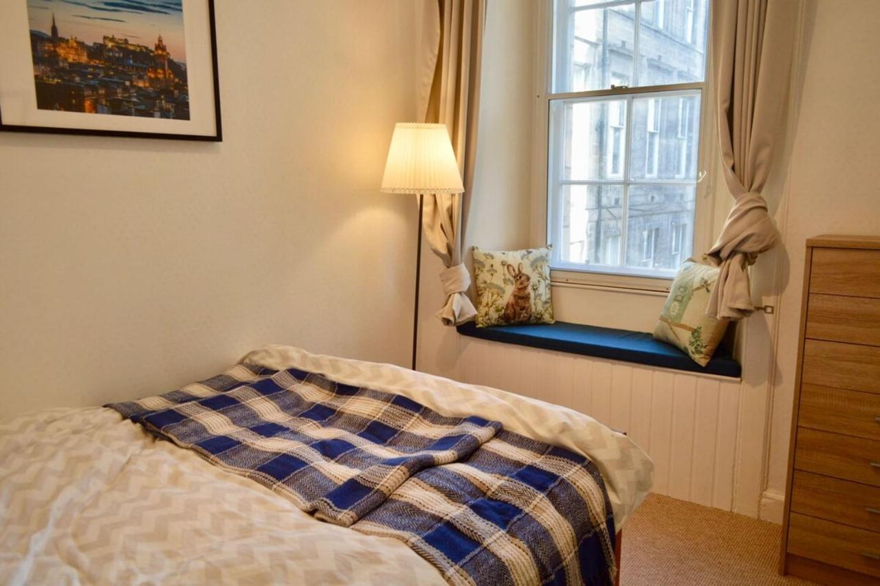 Two Bedroom Flat By Royal Mile! Эдинбург Экстерьер фото